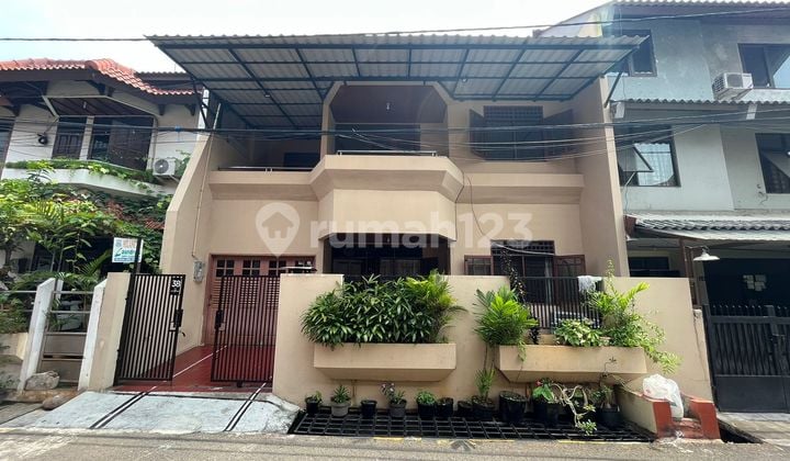 Rumah 2 Lantai D Gelong Baru Jakarta Barat Hadap Timur