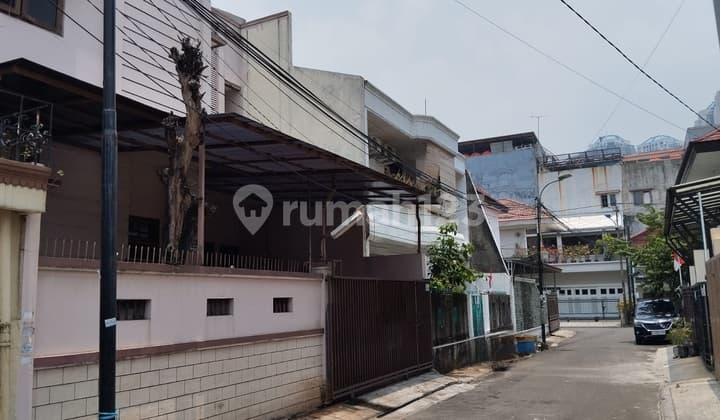 Rumah di Gelong Baru Tomang Jakarta Barat Sudah SHM