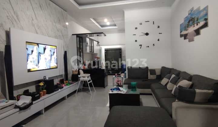 Bagus Siap Huni 3 Lantai Modern Minimalis di Mekar Wangi Singgasana Mekarwangi Cibaduyut Bandung