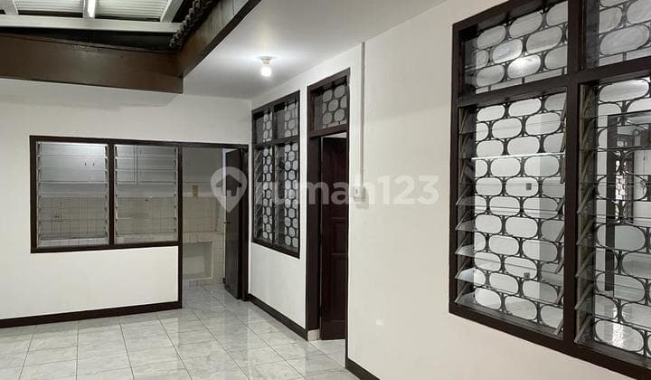 Rumah Siap Huni di Kopo Permai 1 Lantai Cibaduyut Modern Luas Nyaman Aman dekat TKI Strategis Bandung