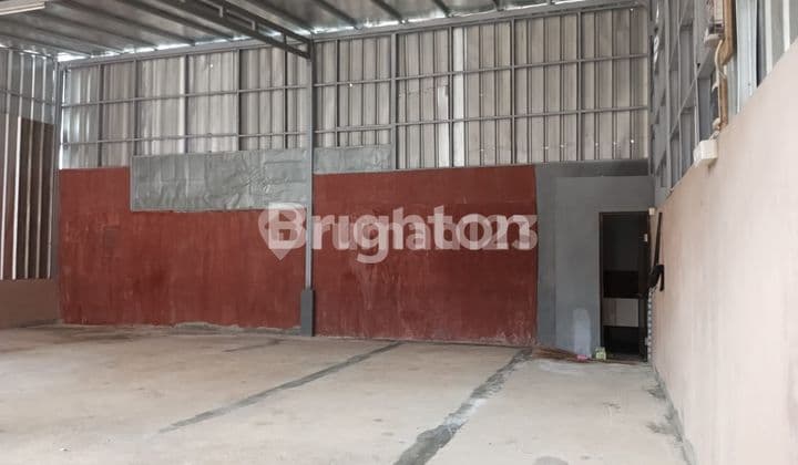 GUDANG STRATEGIS DI DEPOK