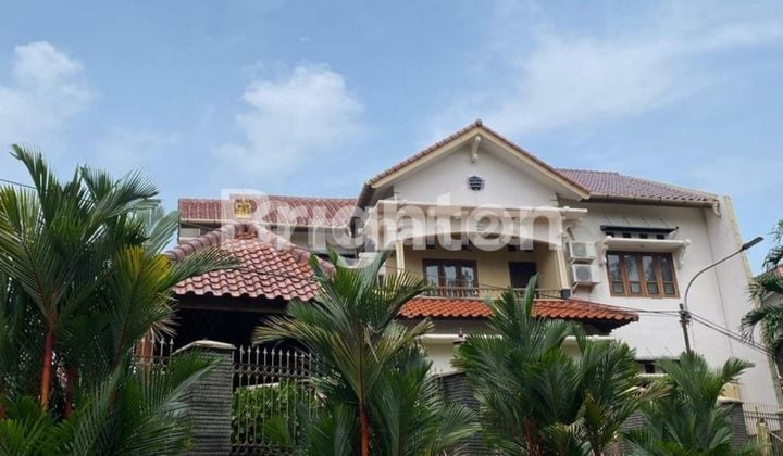 RUMAH DIPESONA KHAYANGAN