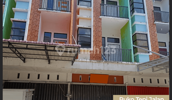 Ruko 3 Lantai Siap Pakai di Jalan Purnama Ii