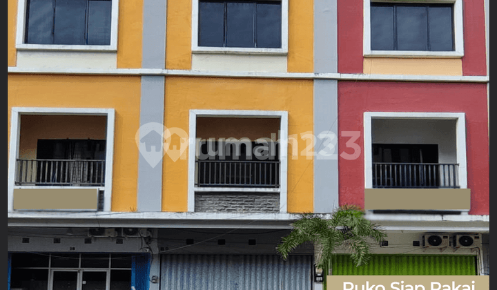 Ruko Usaha Dengan Lokasi Strategis di Jalan Perdana