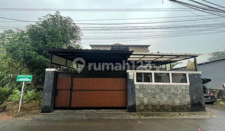 Rumah 2 LT Strategis 10 Menit ke Gerbang Tol Brigif 1 Hadap Timur J43788
