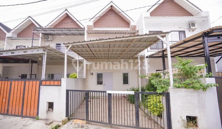 Rumah Terawat 15 Menit ke Gerbang Tol Tambun 2 Lantai Bisa KPR J23637