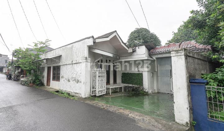 Rumah Tanah Luas Dekat Ciracas 15 Menit ke Pintu Tol Dibantu KPR J41396