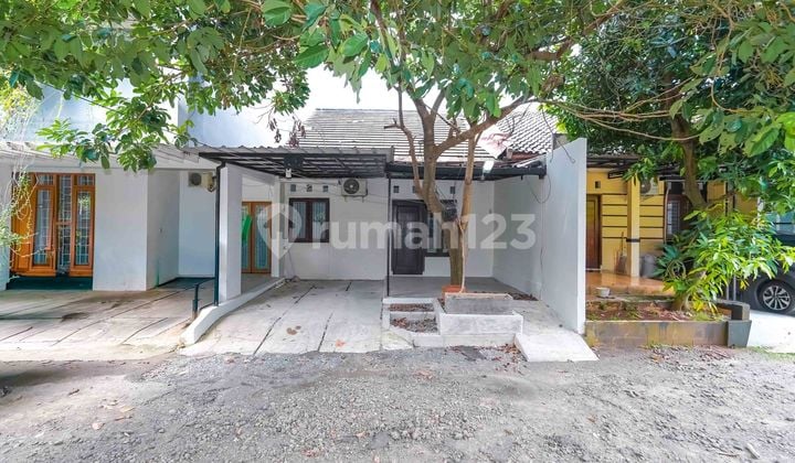 Rumah Hadap Selatan 8 Menit ke Gerbang Tol Kukusan 3 Siap KPR J-38775