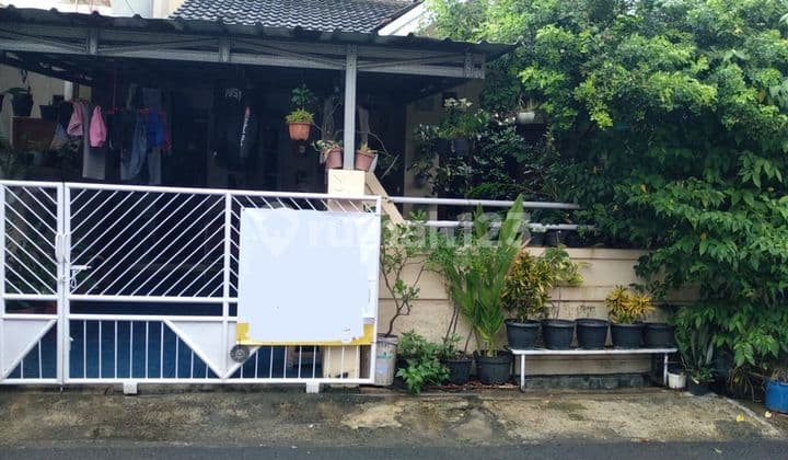 Rumah Strategis Luas dekat Gerbang Tol Jati Warna 1 Dibantu KPR J-33265