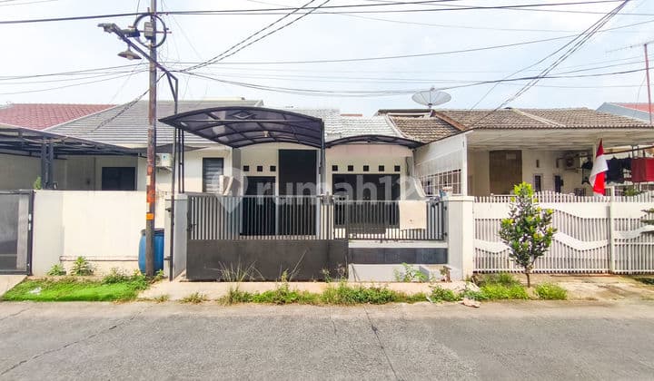 Rumah 3 Kamar Terawat Dekat Terminal Bus Lippo Karawaci bisa KPR J34580