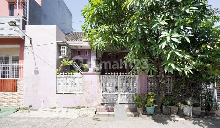 Rumah 15 Menit ke Summarecon Mall Bekasi Hadap Timur Dibantu KPR J-36850