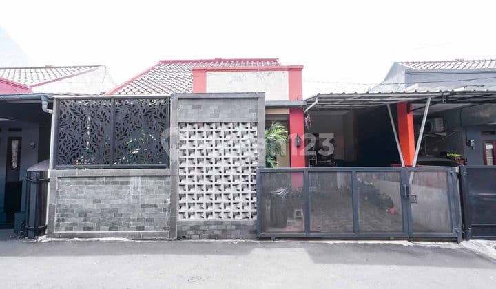 Rumah 7 Menit ke Gerbang Tol Kukusan 3 Hadap Selatan Siap KPR J-38753