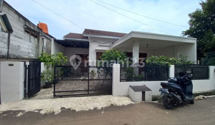 Rumah Tanah Luas 7 Menit ke Terminal Sawangan 3 Kamar Bisa KPR J27185