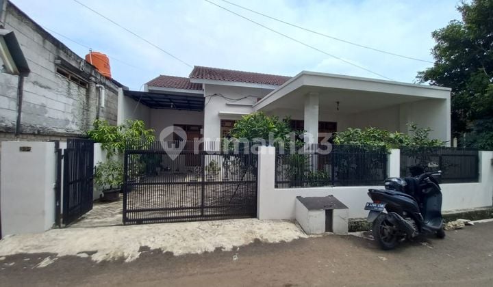 Rumah Tanah Luas 7 Menit ke Terminal Sawangan 3 Kamar Bisa KPR J27185