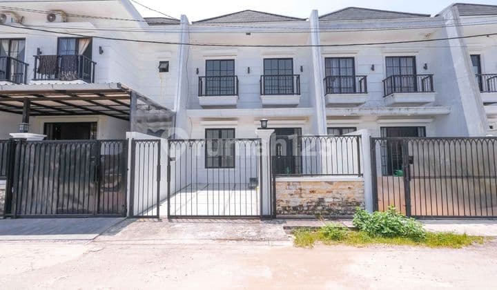 Rumah Hadap Timur 6 Menit ke RS Citra Medika Depok SHM Dibantu KPR J-37615