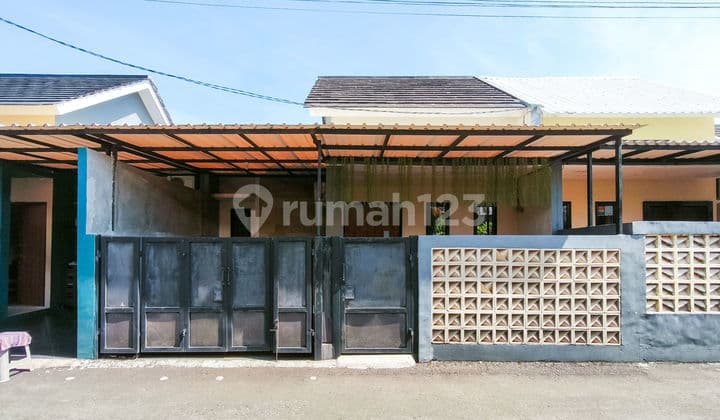 Rumah Hadap Utara 10 Menit ke RSU Hermina Serpong Dibantu KPR J-28952