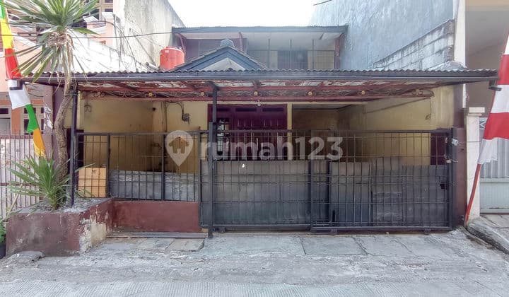 Rumah Nego Hadap Selatan 7 Menit ke Mall Summarecon Serpong Siap KPR J24688