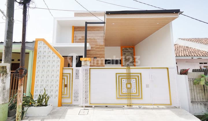 Rumah 3 Kt Terawat 15 Menit ke Stasiun Tambun SHM Hadap Utara J38352