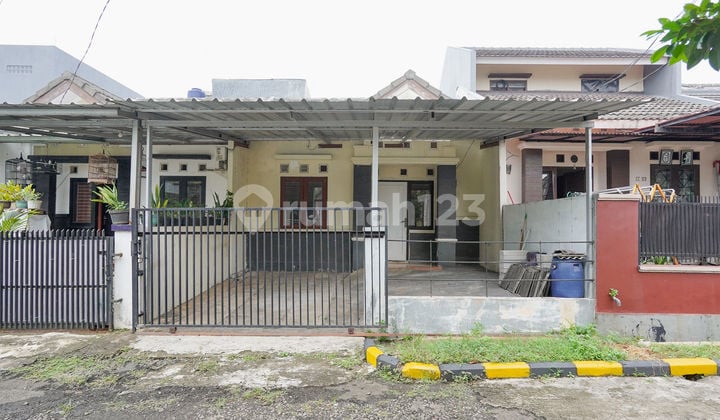 Rumah 15 Menit ke The Park Sawangan Siap Huni Dibantu KPR J-35975
