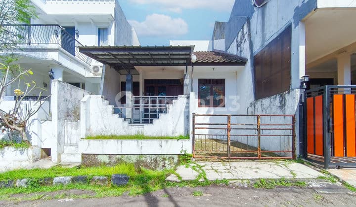 Rumah 2 LT SHM 15 Menit ke Gerbang Tol Sentul Barat Siap KPR J-48289