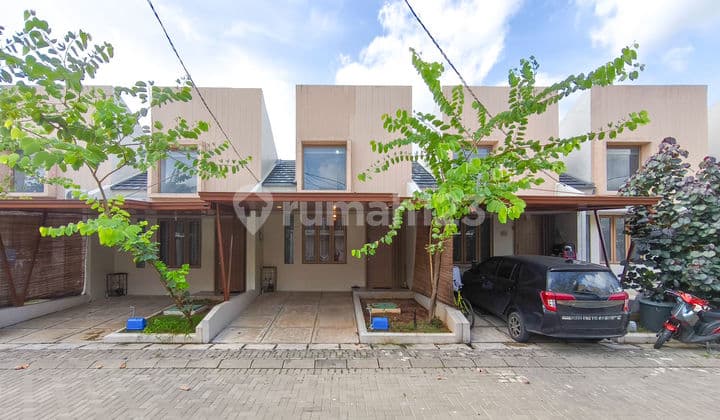 Rumah Siap Huni 15 Menit ke Stasiun Cisauk 2 Lt Hadap Utara J39296