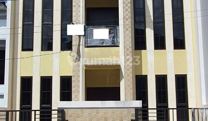 Rumah 4 Kt Terawat 10 Menit ke Gerbang Tol Brigif Hadap Selatan J38157