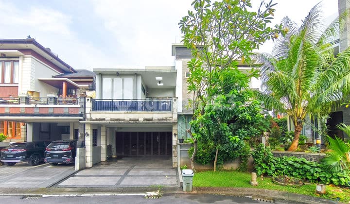 Rumah 3 Lantai Luas 8 Menit ke Transpark Mall Bintaro Dibantu KPR J-41720