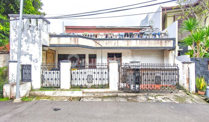 Rumah Luas 4 Kamar 13 Menit ke Stasiun Palmerah Dibantu KPR J42493