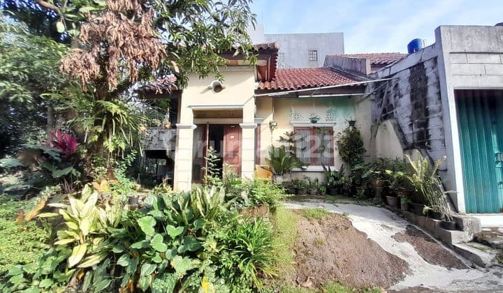 South-Facing House, Land Size 120, Ready for Mortgage, 10 Minutes to Limo Toll Gate J-40024