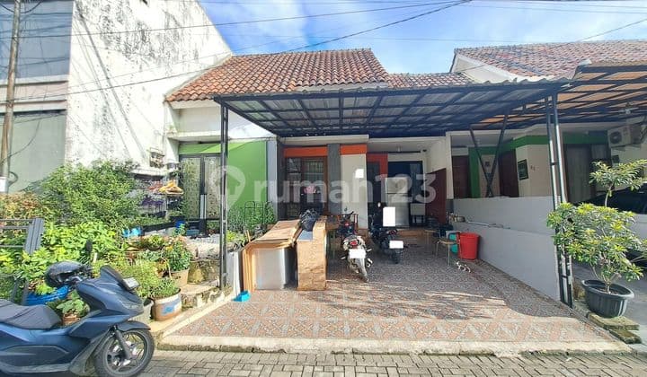 Rumah 3 Kamar SHM 15 menit ke Stasiun Depok Baru Hadap Utara J34367