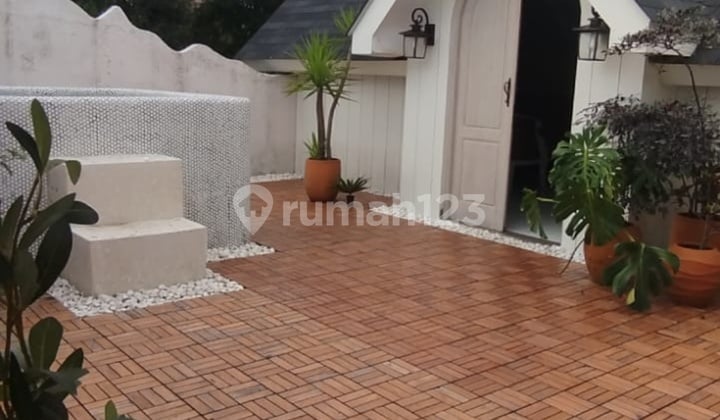 Dijual Villa Mewah Dago Siap Huni