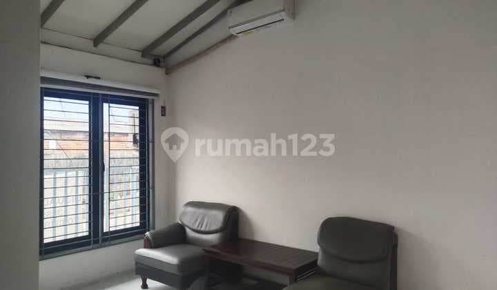 Dijual Rumah Siap Huni Di Benteng Makassar Tangerang