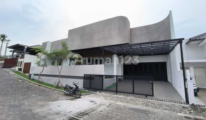 Rumah Mewah Full Furnished Di Panorama Candi Golf
