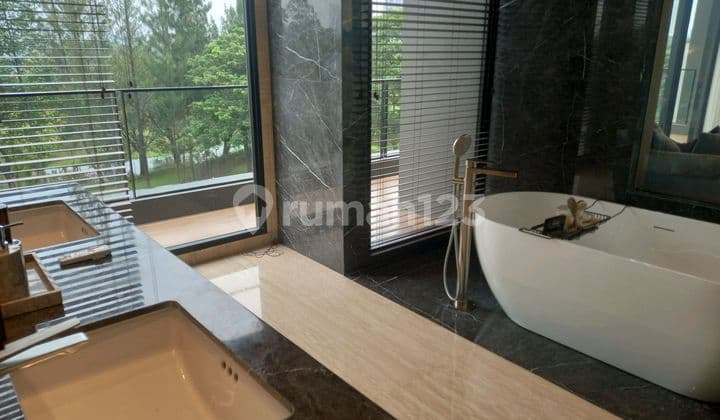 Dijual Rumah Mewah Botanic Villa Navapark Bsd City