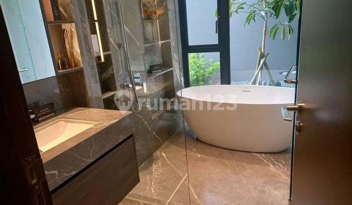 Dijual Rumah Mewah Botanic Villa Navapark Bsd City