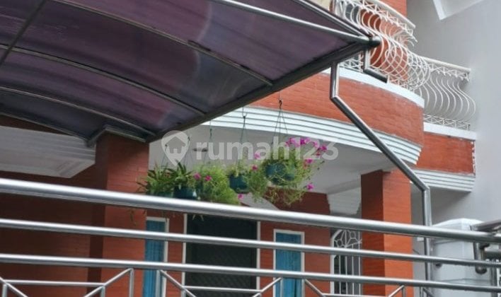 Rumah Full Furnished Bebas Banjir