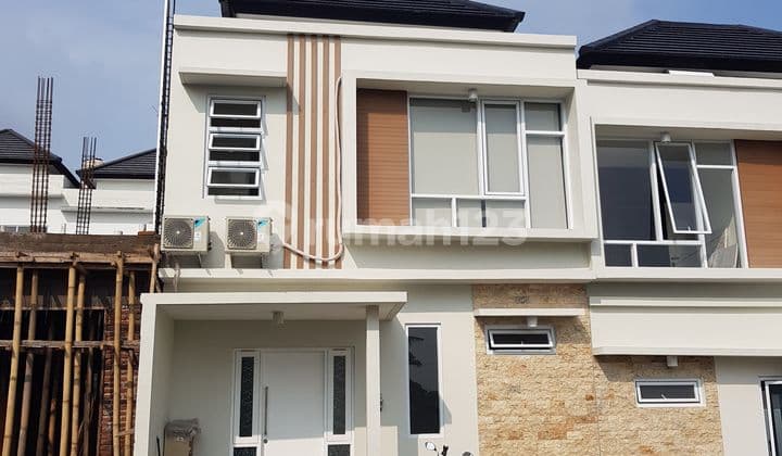 Rumah Modern Minimalis 2 Lantai Luas 100 Kamar Tidur 3 Furnished One Gate System Di Canggumah Bagus Di Greenlot Residence,