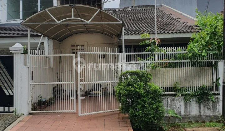 Rumah 2 Lantai di Puri Indah Lokasi Starategis Rumah 2 Lantai di Puri Indah Lokasi Starategis