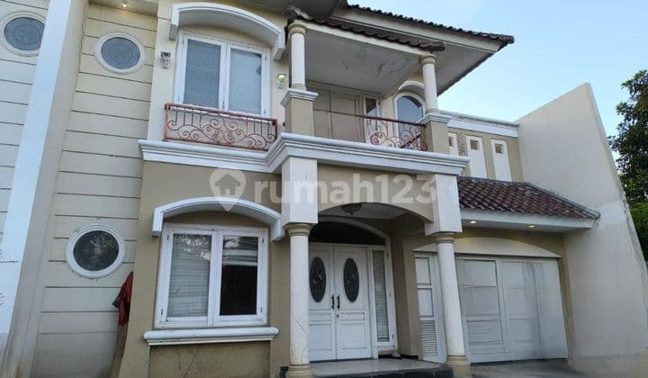 Rumah murah mewah 2 lantai di Darmo Green Garden sukomanunggal jaya baru renovasi