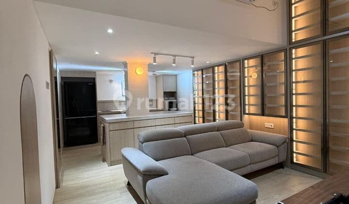 Rumah Northwest Central Modern Minimalis 2Lantai Furnish Siap Huni