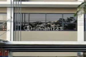 Ruko Bagus 3 Lantai Siap Pakai Untuk Usaha Di Raya Laban Menganti Gresik