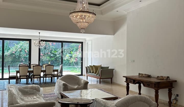 Luxurious House At Kemang Jakarta 760M2 Big Carport Backyard