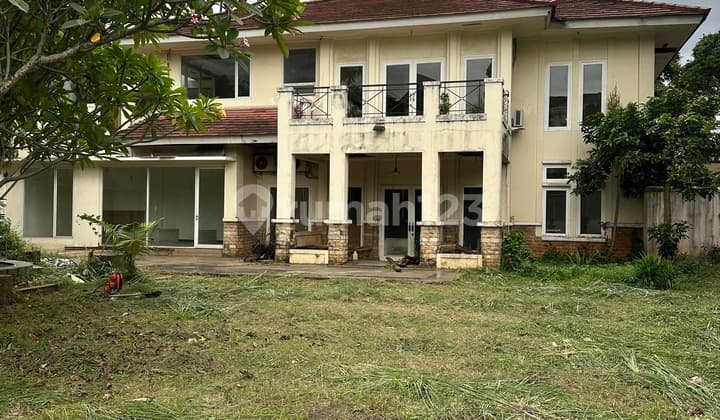 Rumah Lama Hitung Tanah di Kemang 1780M2 Spacious