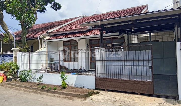 Disewakan! Rumah di Taman Kopo Indah 2 - 2 KT, Siap Huni, Lokasi Strategis
