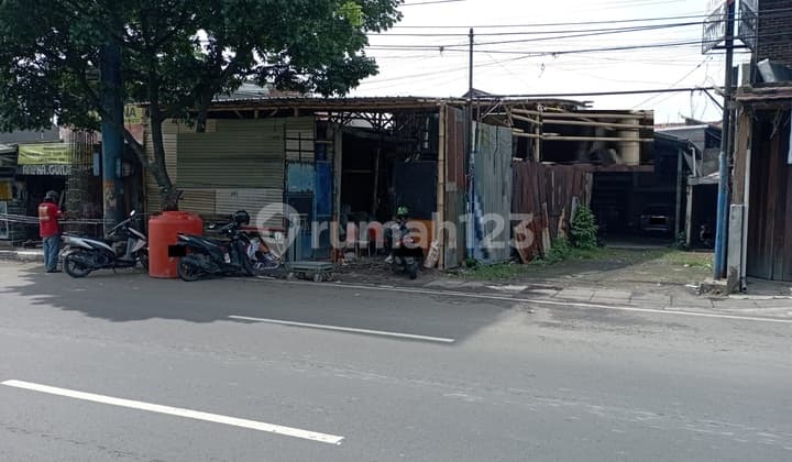 Land on Main Roads is Rare in Soekarno Hatta.