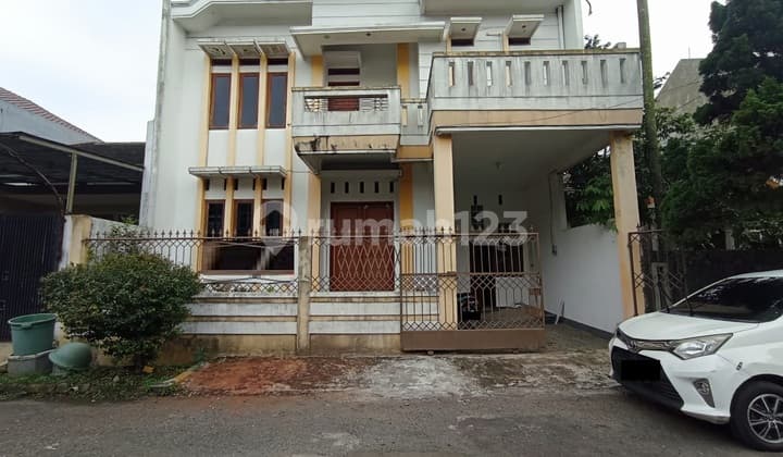 Rumah Lokasi One Gate System, Dekat Ke Pintu Tol di Pasadena