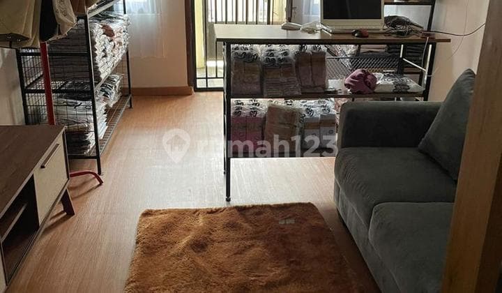 Rumah Bagus Bangunan Terawat di Jalan Tengah, Sayap Tki