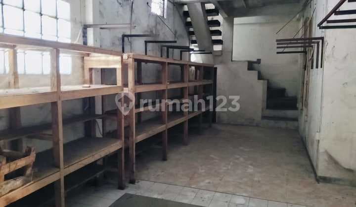 Rumah Cocok Untuk Gudang di Taman Kopo Indah 1
