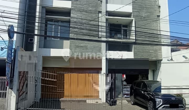 Ruko Cocok Untuk Bank Atau Kantor di Taman Kopo Indah 1