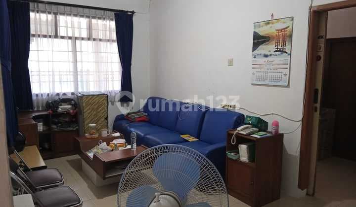 Rumah Lokasi Strategis Kondisi Terawat di Karasak